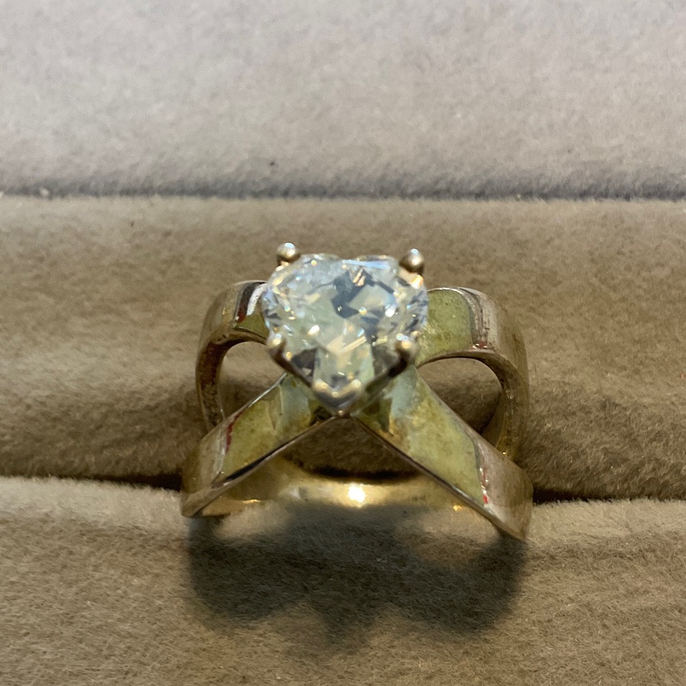 Elegant Sterling Silver Heart Ring